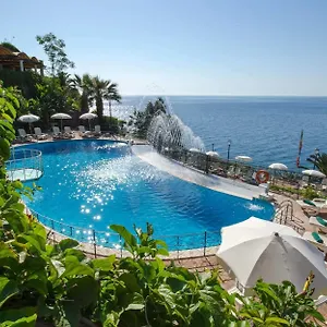 Baia Taormina & Hotel